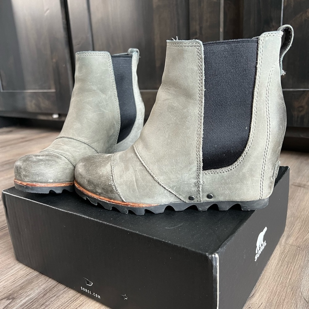 Wedge Sorel booties